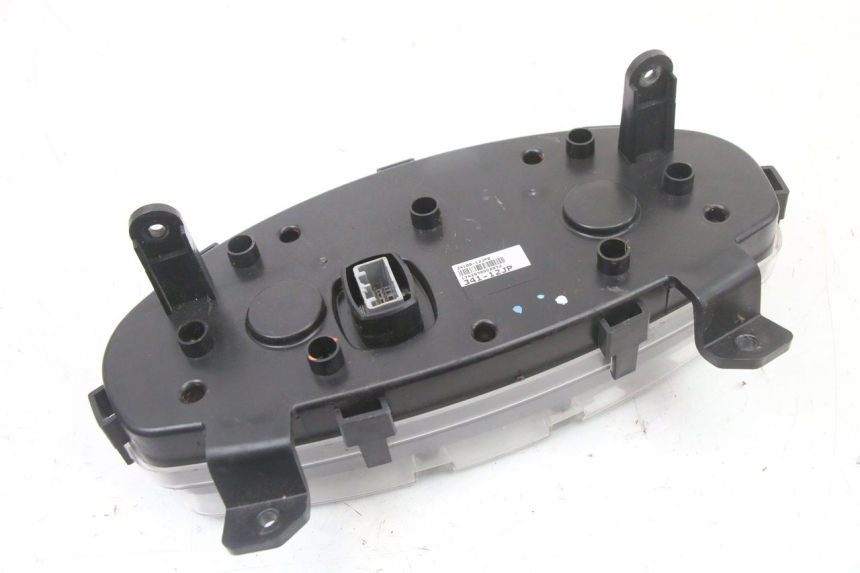 photo de SPEEDOMETER SUZUKI BURGMAN 125 (2018 - 2021) - Surface and material condition