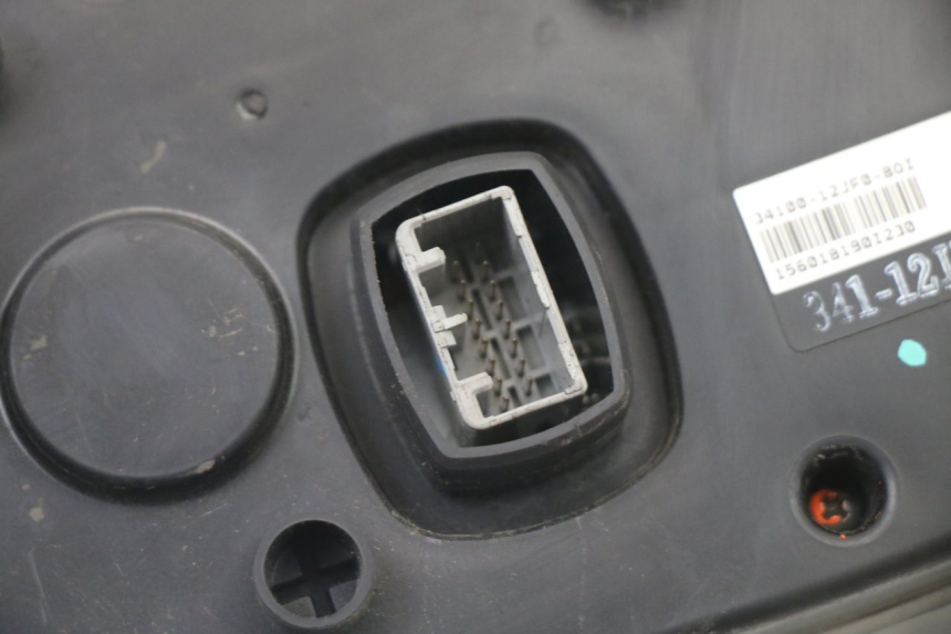 photo de SPEEDOMETER SUZUKI BURGMAN 125 (2015 - 2017) - Surface and material condition