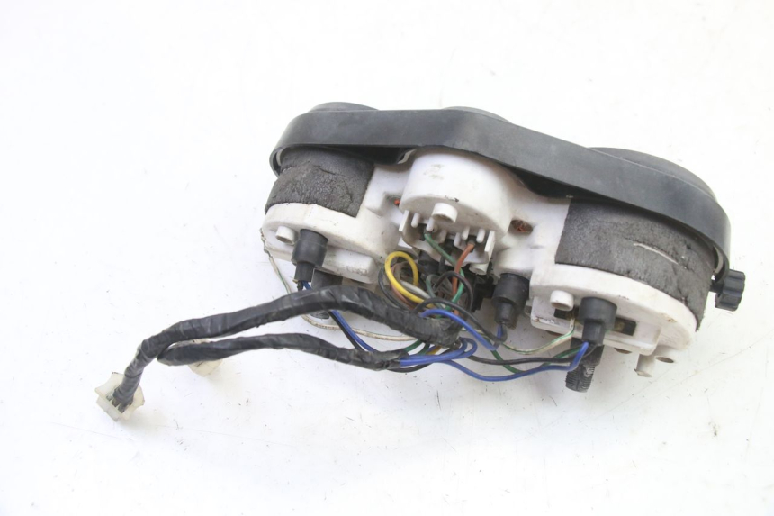 photo de SPEEDOMETER YAMAHA TDR DELTABOX 125 (1997 - 2003) - Surface and material condition