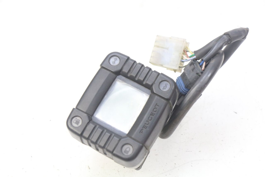 photo de SPEEDOMETER PEUGEOT TKR TREKKER FURIOUS 50 (2005 - 2014) - Technical close-up