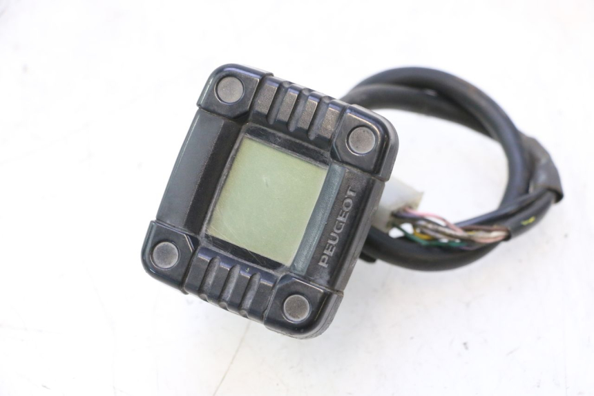 photo de SPEEDOMETER PEUGEOT TKR TREKKER FURIOUS 50 (2005 - 2014) - Main view