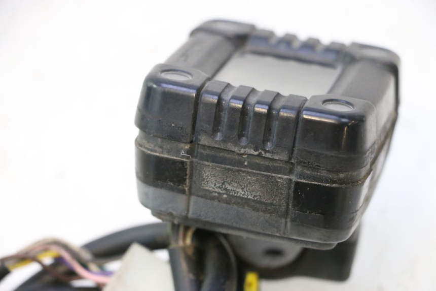 photo de SPEEDOMETER PEUGEOT TKR TREKKER FURIOUS 50 (2005 - 2014) - Focus on structure