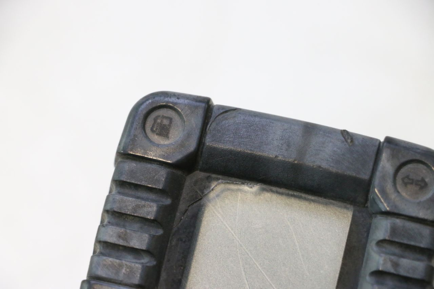 photo de SPEEDOMETER PEUGEOT TREKKER 50 (1995 - 2004) - High-resolution close-up
