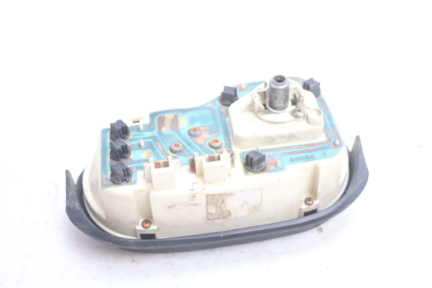 photo de SPEEDOMETER PEUGEOT TREKKER 50 (1995 - 2004) - Surface and material condition
