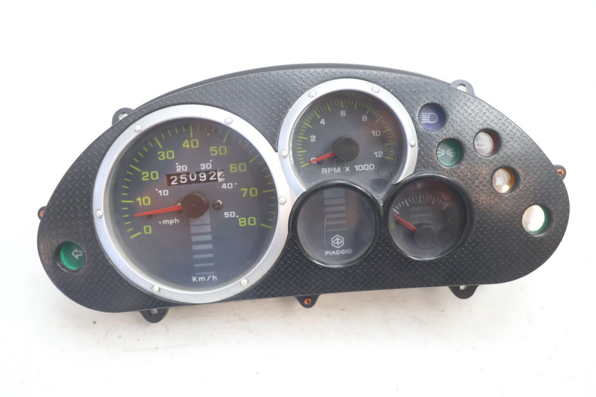 photo de SPEEDOMETER PIAGGIO TYPHOON 50 (2000 - 2009) - Main view