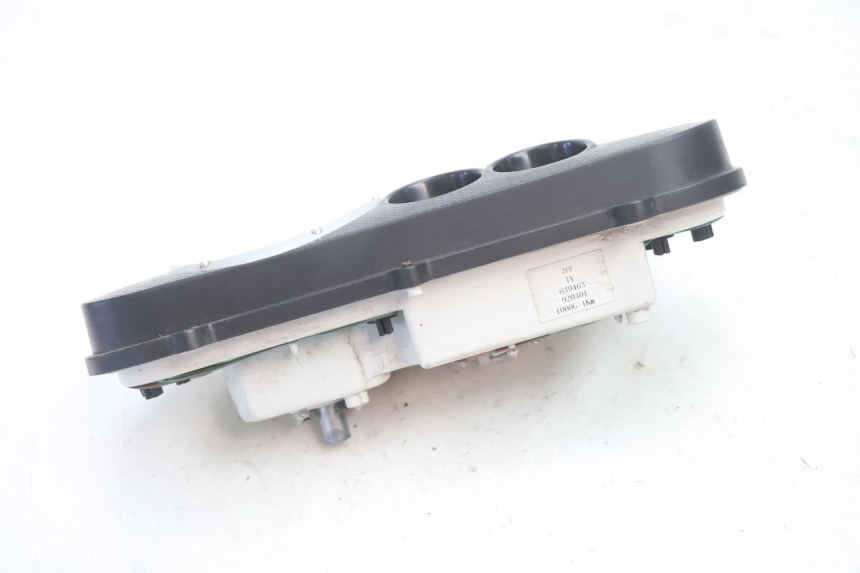 photo de SPEEDOMETER PIAGGIO TYPHOON 50 (2000 - 2009) - Alternative perspective