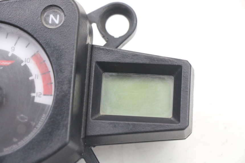 photo de SPEEDOMETER YAMAHA TZR 50 (2008 - 2016) - Technical close-up