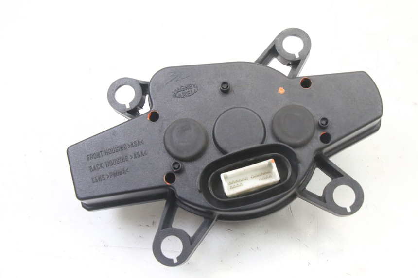 photo de SPEEDOMETER YAMAHA TZR 50 (2008 - 2016) - Surface and material condition