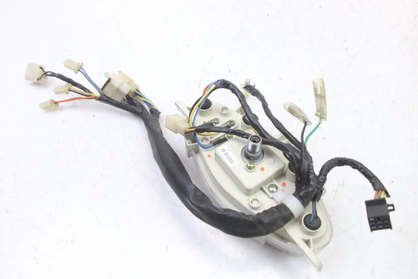 photo de SPEEDOMETER PEUGEOT V-CLIC VCLIC 50 (2007 - 2013) - Surface and material condition