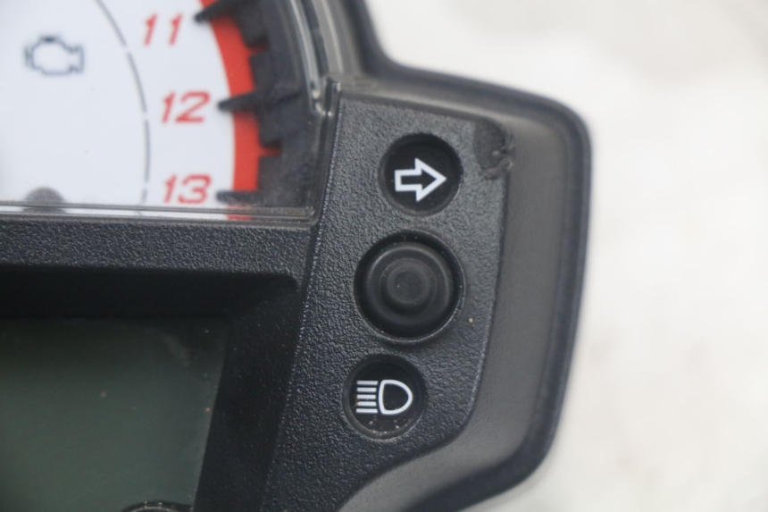 photo de SPEEDOMETER KAWASAKI VERSYS ABS 650 (2015 - 2018) - Technical close-up