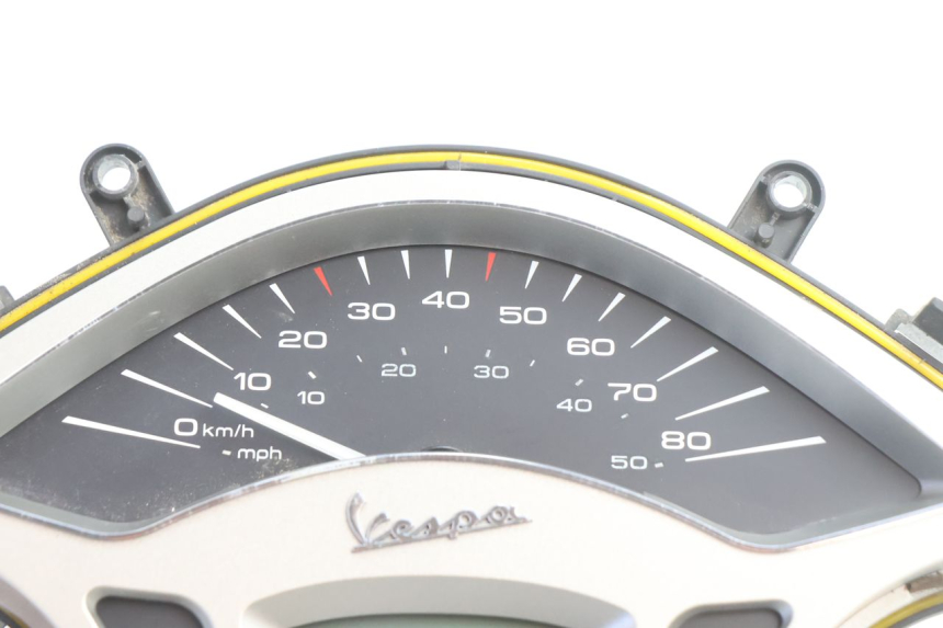 photo de SPEEDOMETER PIAGGIO VESPA PRIMAVERA 2T 50 (2013 - 2018) - Component detail