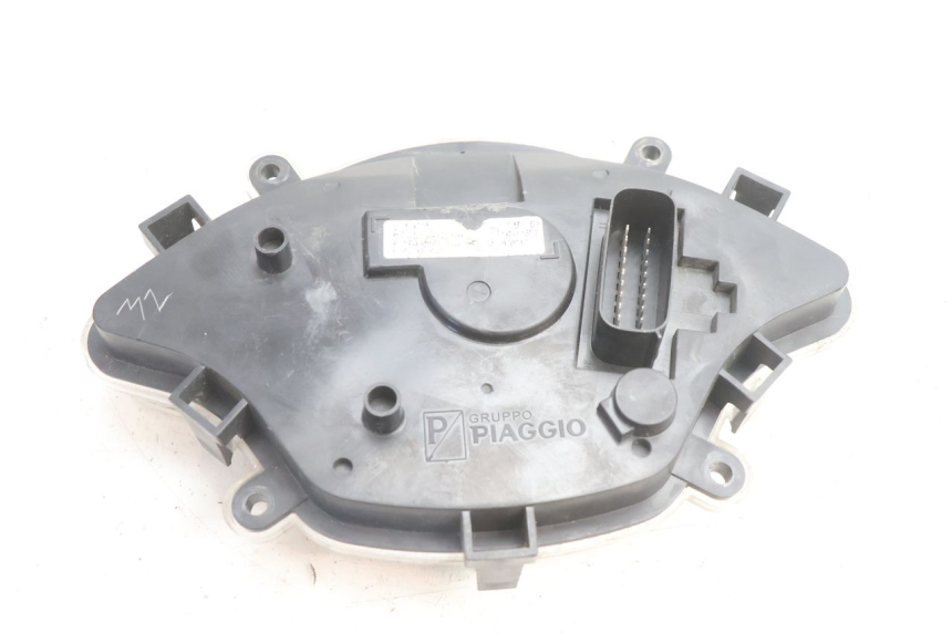 photo de SPEEDOMETER PIAGGIO VESPA PRIMAVERA 2T 50 (2013 - 2018) - Surface and material condition