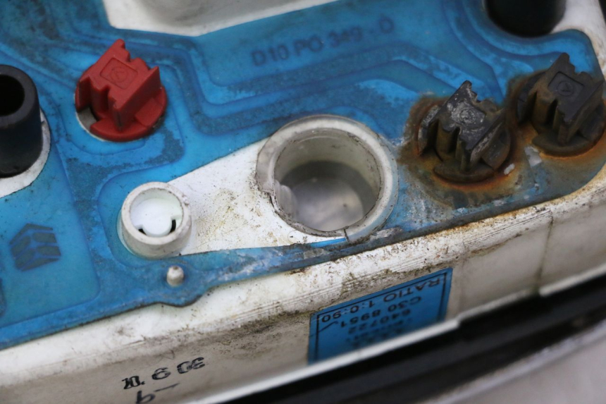 photo de SPEEDOMETER PIAGGIO VESPA S 2T 50 (2007 - 2014) - Distinctive features