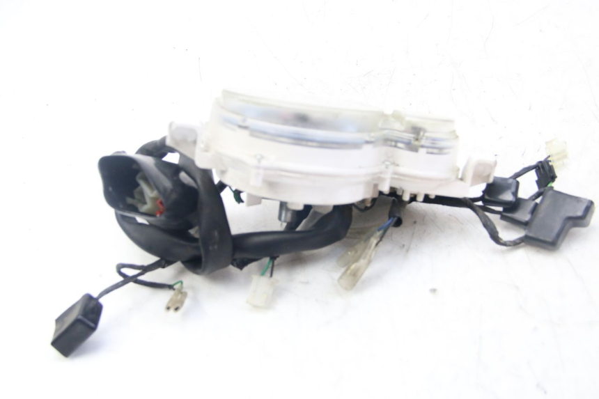 photo de SPEEDOMETER HONDA VISION NSC R 50 (2013 - 2015) - Alternative perspective
