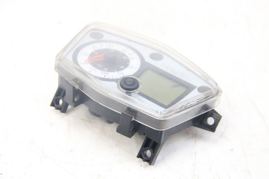 photo de SPEEDOMETER PEUGEOT VIVACITY NEW 4T 50 (2008 - 2017) - Zoom on usage condition
