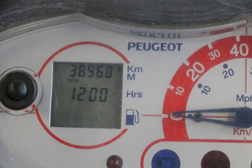 photo de SPEEDOMETER PEUGEOT VIVACITY 50 (1998 - 2003) - Technical close-up