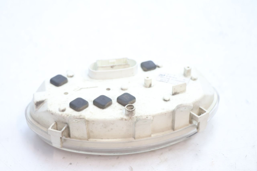 photo de SPEEDOMETER PEUGEOT VIVACITY 50 (1998 - 2003) - Fixing points details