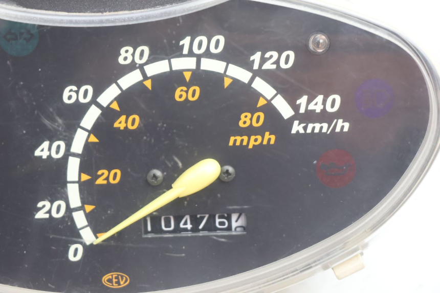photo de SPEEDOMETER PEUGEOT VIVACITY 100 (1999 - 2008) - Zoom on usage condition