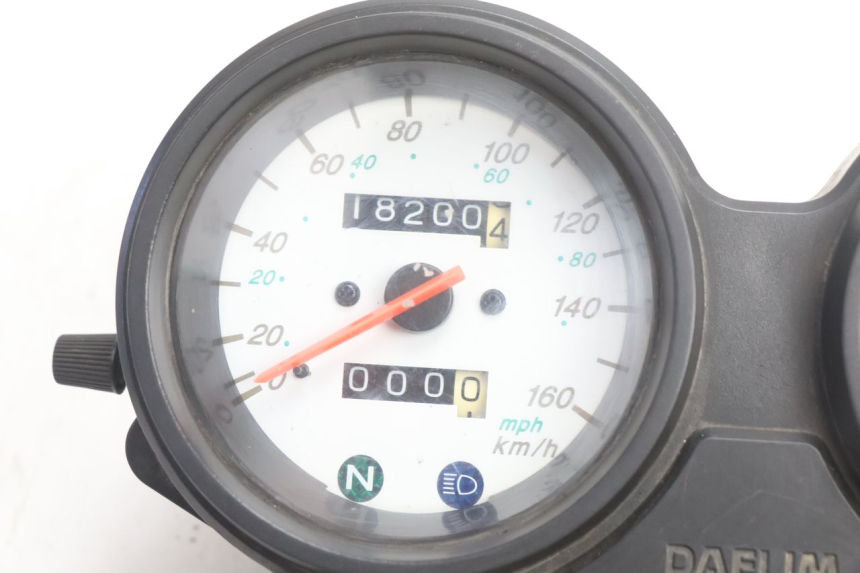 photo de SPEEDOMETER DAELIM VJ ROADWIN 125 (2004 - 2007) - Component detail