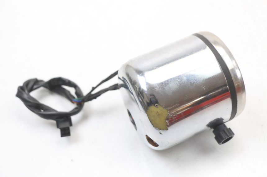 photo de SPEEDOMETER DAELIM VL DAYSTAR 125 (2000 - 2011) - Alternative perspective