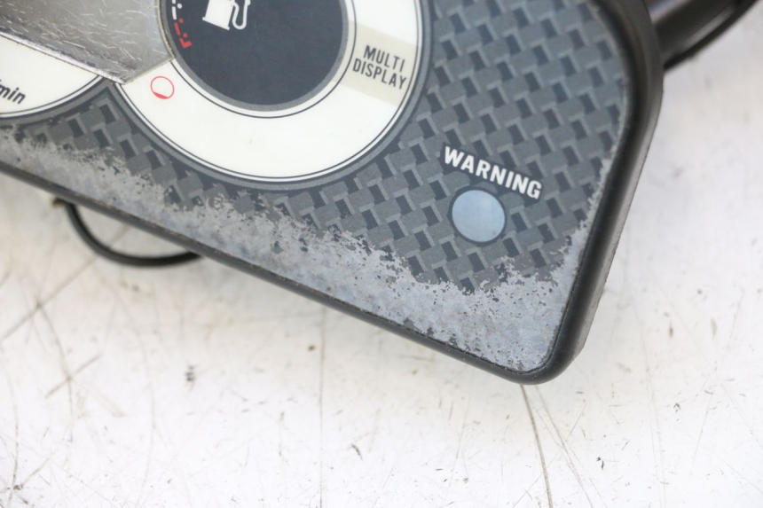 photo de SPEEDOMETER YAMAHA WAVE RUNNER GP R 1200 (2000 - 2003) - High-resolution close-up