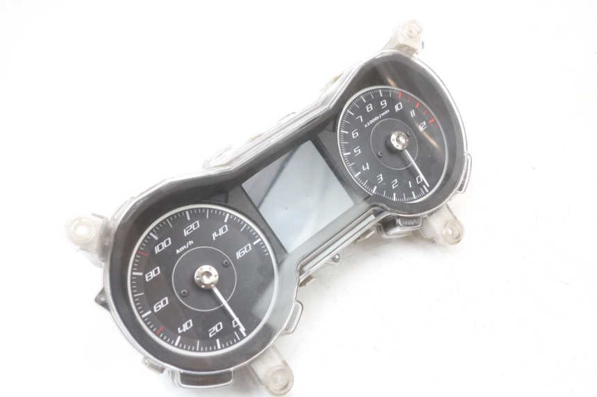 photo de SPEEDOMETER YAMAHA XMAX X-MAX ABS 125 (2017 - 2020) - Technical close-up