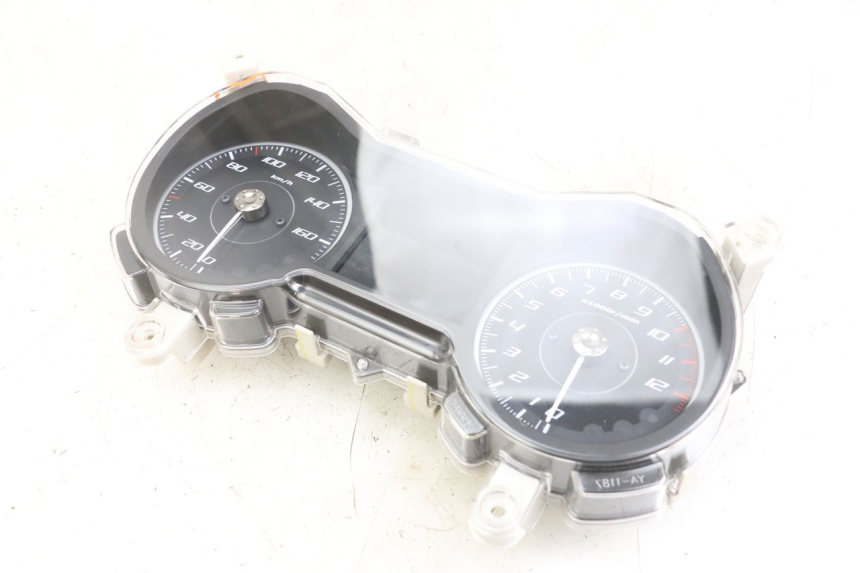 photo de SPEEDOMETER YAMAHA XMAX X-MAX ABS 125 (2017 - 2020) - Markings and original references
