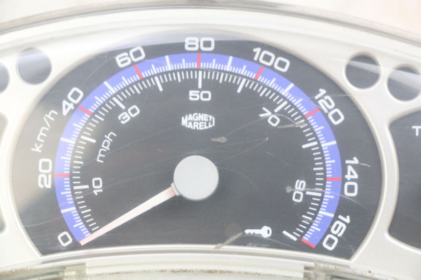 photo de SPEEDOMETER YAMAHA XMAX X-MAX 125 (2006 - 2009) - Component zoom
