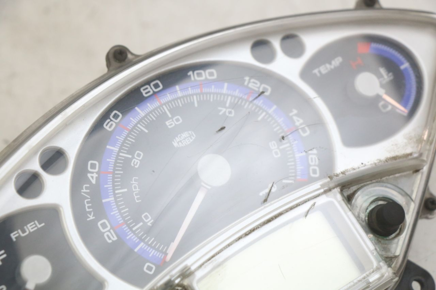 photo de SPEEDOMETER YAMAHA XMAX X-MAX 125 (2006 - 2009) - Markings and original references