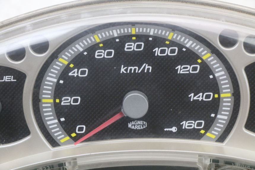 photo de SPEEDOMETER YAMAHA XMAX X-MAX 125 (2006 - 2009) - Zoom on usage condition