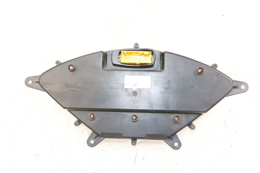 photo de SPEEDOMETER YAMAHA XMAX X-MAX 125 (2006 - 2009) - Technical close-up