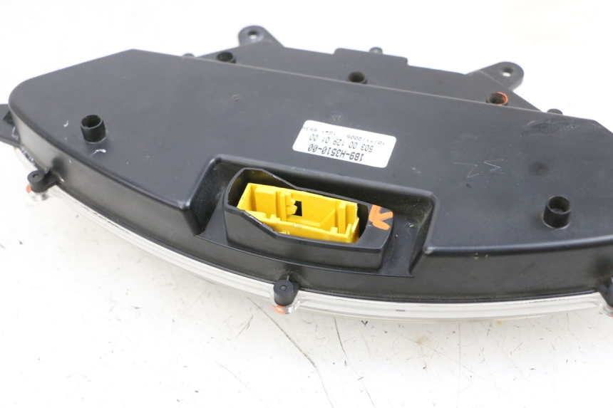 photo de SPEEDOMETER YAMAHA XMAX X-MAX 125 (2006 - 2009) - Surface and material condition