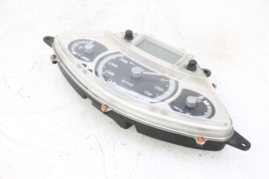 photo de SPEEDOMETER YAMAHA XMAX X-MAX 125 (2006 - 2009) - Additional view of the item