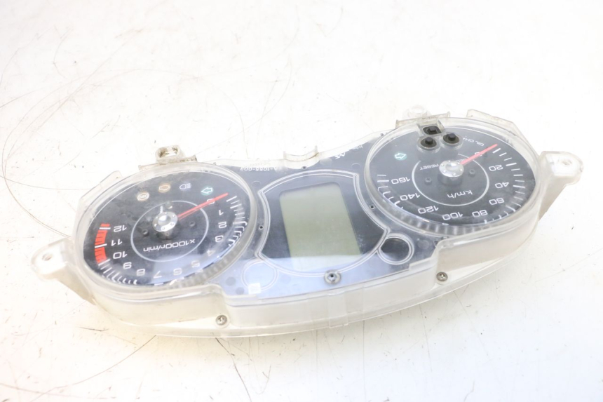 photo de SPEEDOMETER YAMAHA X-MAX XMAX 125 (2010 - 2013) - Fixing points details