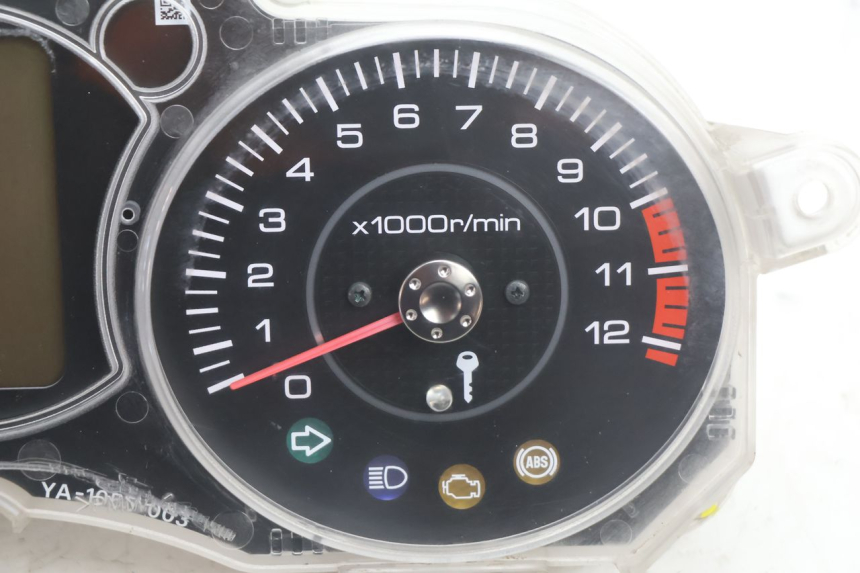 photo de SPEEDOMETER YAMAHA X-MAX XMAX 125 (2010 - 2013) - Alternative perspective