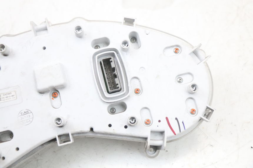 photo de SPEEDOMETER PIAGGIO X10 125 (2012 - 2017) - Distinctive features