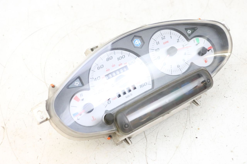 photo de SPEEDOMETER PIAGGIO X8 125 (2004 - 2007) - Additional view of the item