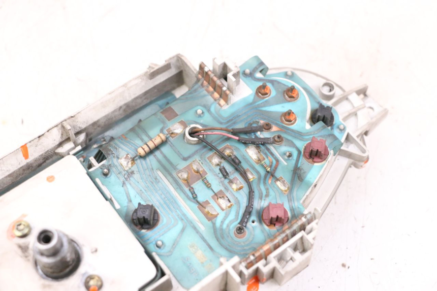 photo de SPEEDOMETER PIAGGIO X8 125 (2004 - 2007) - Zoom on usage condition