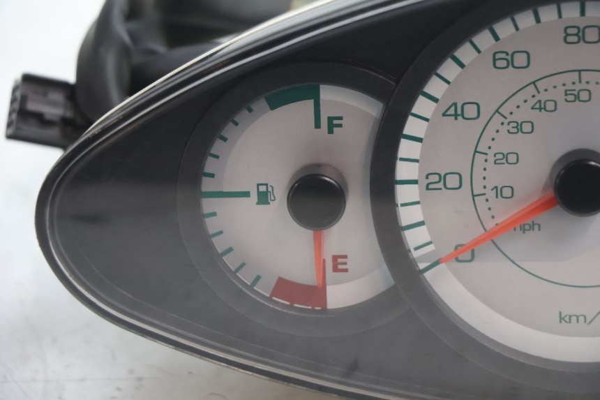 photo de SPEEDOMETER PIAGGIO X9 EVOLUTION 125 (2003 - 2007) - Component detail