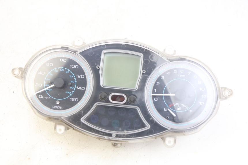 photo de SPEEDOMETER PIAGGIO XEVO - X EVO 125 (2007 - 2017) - Main view