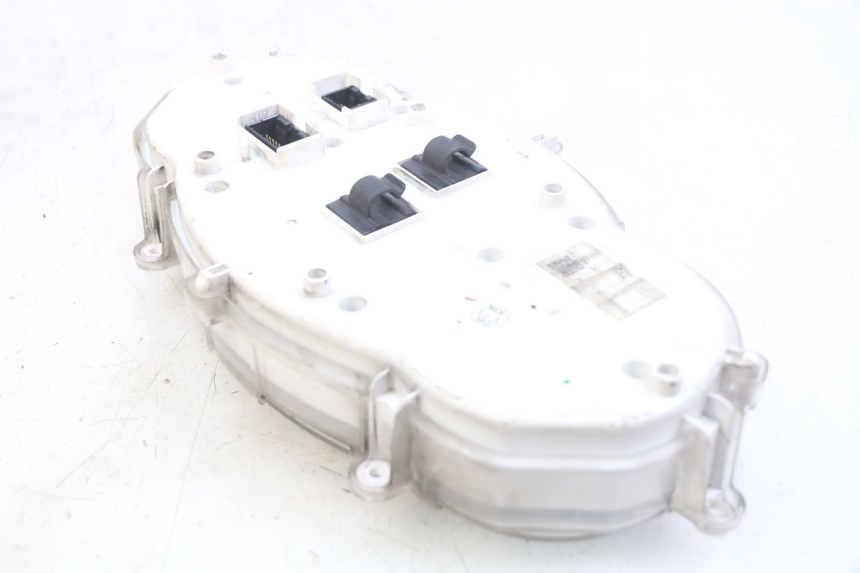 photo de SPEEDOMETER PIAGGIO XEVO - X EVO 125 (2007 - 2017) - Technical close-up