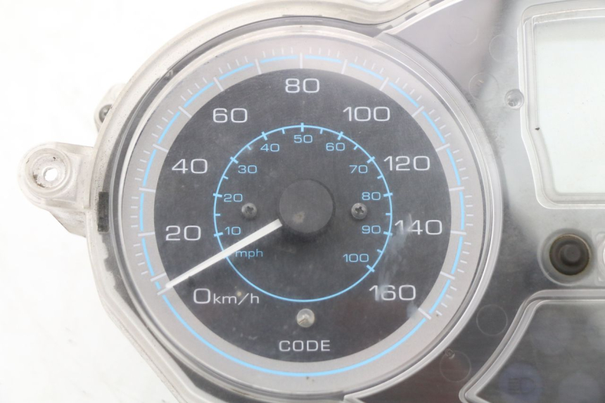 photo de SPEEDOMETER PIAGGIO XEVO - X EVO 125 (2007 - 2017) - Alternative perspective