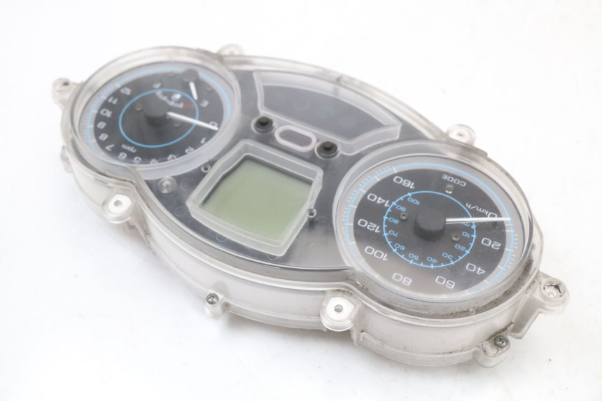 photo de SPEEDOMETER PIAGGIO XEVO - X EVO 125 (2007 - 2017) - Component detail