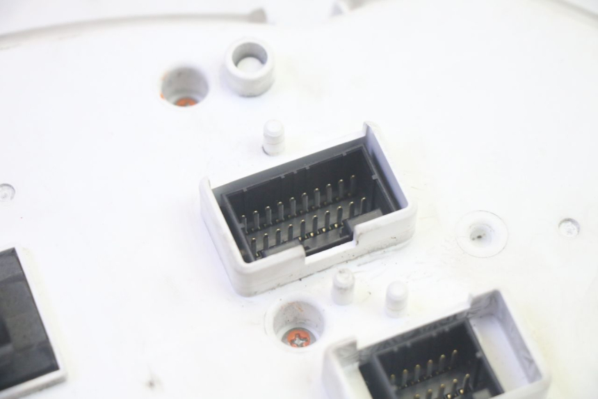 photo de SPEEDOMETER PIAGGIO XEVO - X EVO 125 (2007 - 2017) - Distinctive features