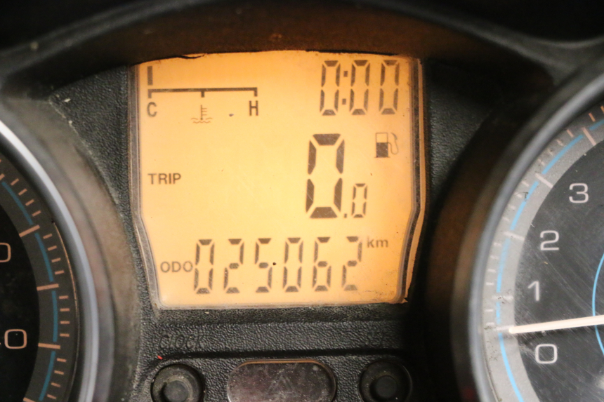 photo de SPEEDOMETER PIAGGIO XEVO - X EVO 125 (2007 - 2017) - Zoom on usage condition