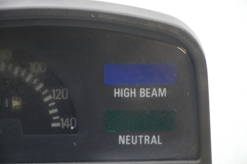 photo de SPEEDOMETER YAMAHA SR 125 (1982 - 2003) - Zoom on usage condition