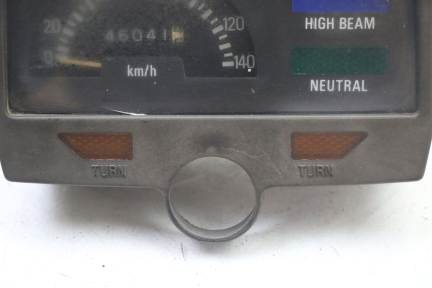 photo de SPEEDOMETER YAMAHA SR 125 (1982 - 2003) - Alternative perspective