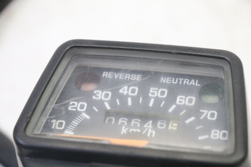 photo de SPEEDOMETER YAMAHA YFM BRUIN 350 (2003 - 2009) - Alternative perspective