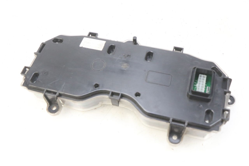 photo de SPEEDOMETER YAMASAKI YM T 125 (2015 - 2020) - Surface and material condition