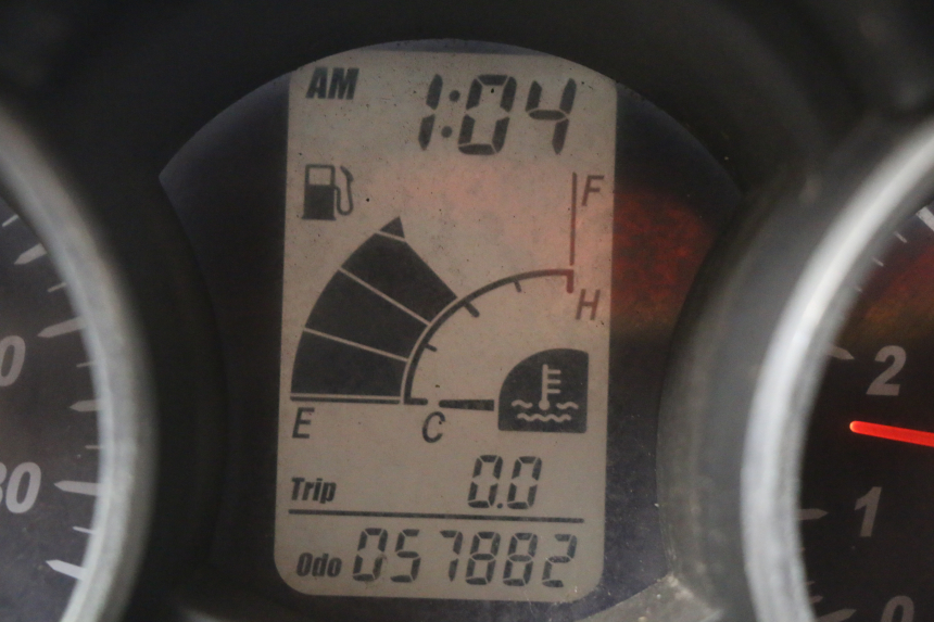 photo de SPEEDOMETER YAMAHA YP MAJESTY 400 (2004 - 2008) - High-resolution close-up